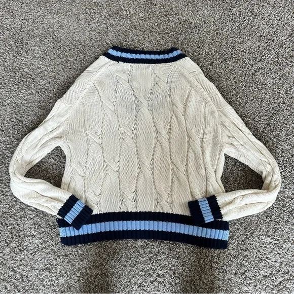 NWT Cream Cable Knit V-Neck Sweater with Blue Stripe Trim - Picture 7 of 10
